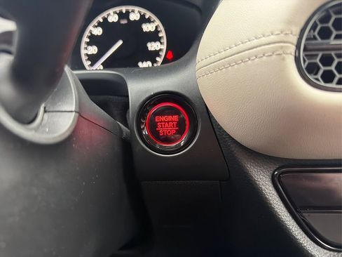 Used 2023 Honda HR-V LX image 27