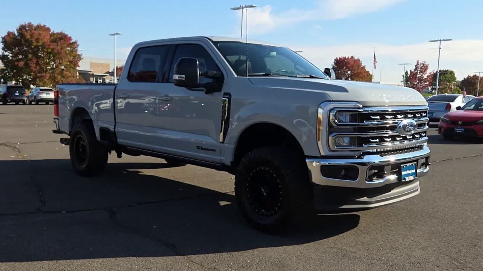 Used 2026 Ford F350 Lariat w/ FX4 Off-Road Package AWD/4WD image 2