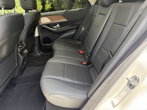 Used 2024 Mercedes-Benz GLE 350 4MATIC image 24