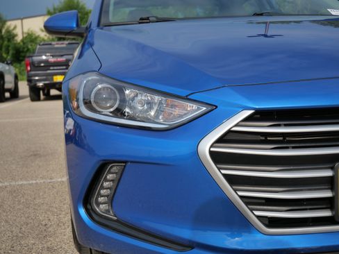 Used 2018 Hyundai Elantra Value Edition FWD image 16