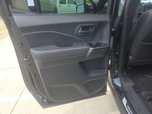 Used 2025 Honda Ridgeline TrailSport image 18