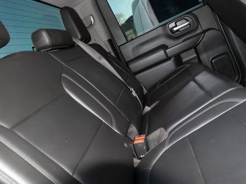 Used 2020 GMC Sierra 3500 4x4 Crew Cab w/ Gooseneck/5TH Wheel Package image 15