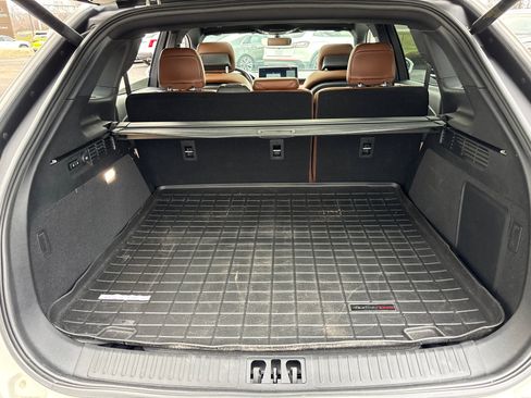 Certified 2023 Lincoln Nautilus Reserve w/ Equipment Group 201A image 9