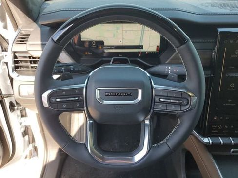 New 2026 GMC Acadia Denali Ultimate FWD image 21