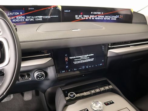 New 2025 Lincoln Navigator Reserve image 5