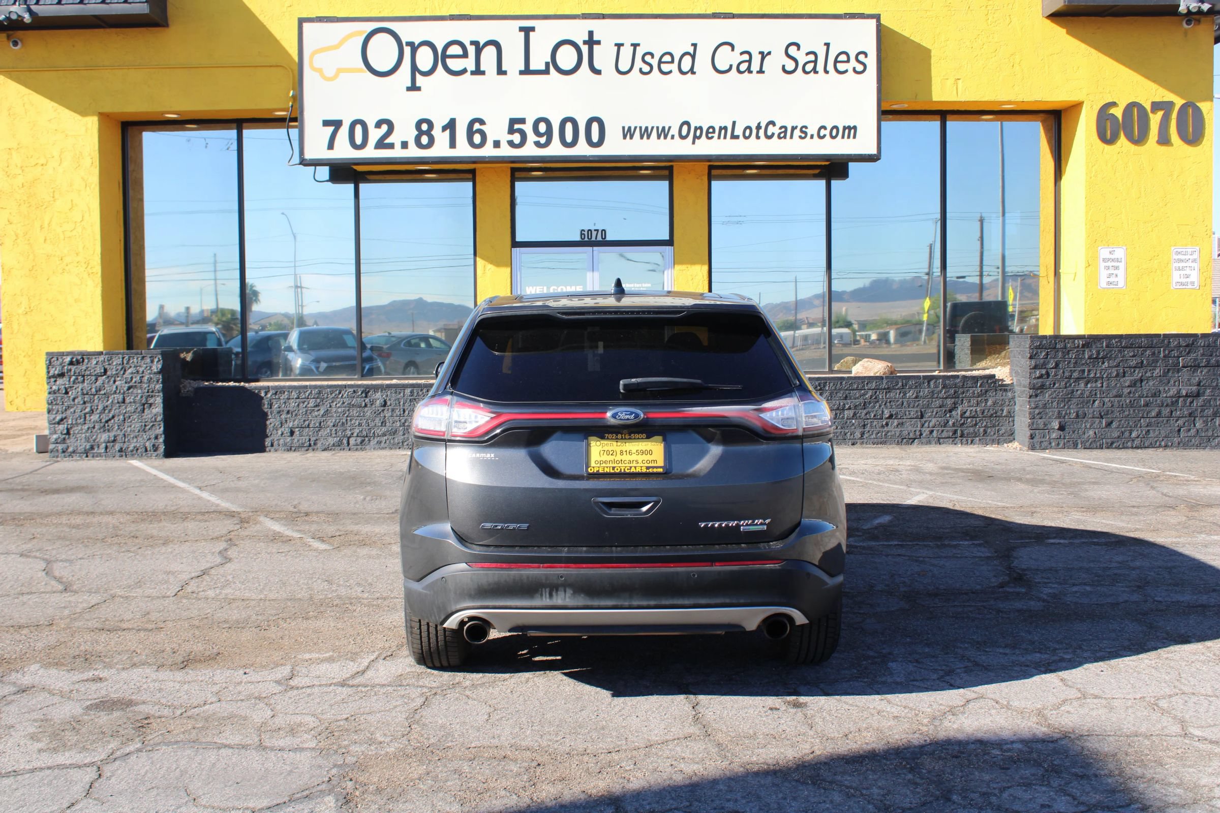 Used 2018 Ford Edge Titanium FWD image 6