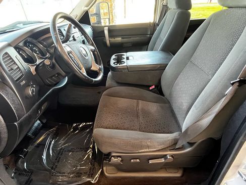 Used 2007 Chevrolet Silverado 2500 LT w/ 1LT Convenience Package AWD/4WD image 10