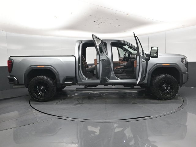 Used 2024 GMC Sierra 2500 Denali Ultimate w/ Max Trailering Package AWD/4WD image 60