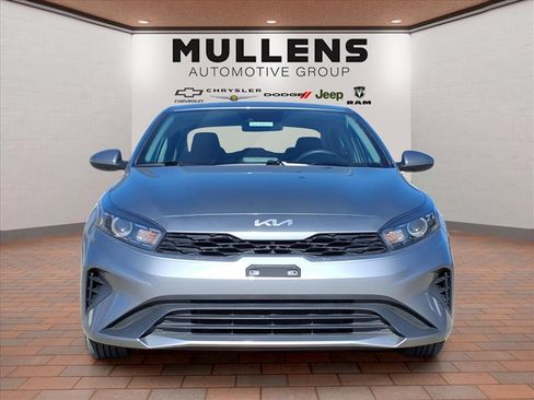 Used 2024 Kia Forte LXS image 2