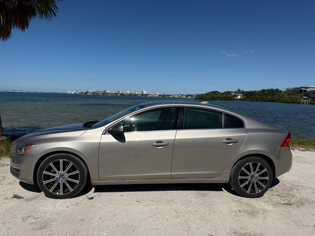 Used 2016 Volvo S60 T5 Premier FWD image 1
