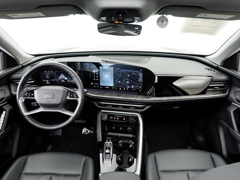Certified 2025 Audi Q5 Premium w/ Convenience Package AWD/4WD image 19
