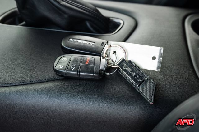 Used 2014 SRT Viper SRT-10 w/ Exterior Carbon Fiber Package RWD image 90