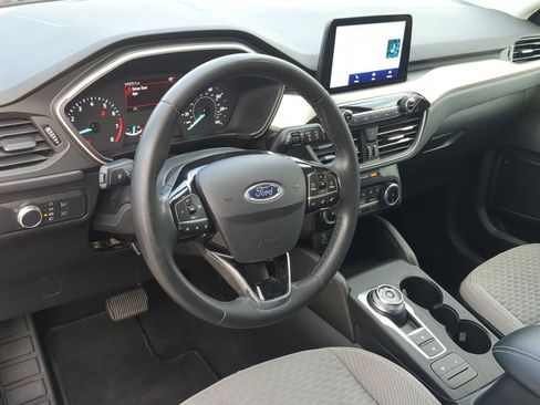 Used 2022 Ford Escape SE w/ Cold Weather Package image 13