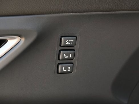 New 2025 Subaru Ascent Limited image 21