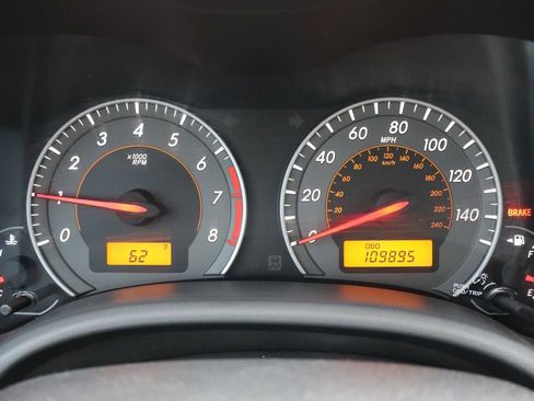 Used 2010 Toyota Corolla S image 32