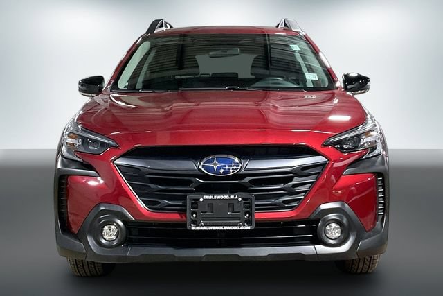 Used 2025 Subaru Outback Premium AWD/4WD image 2
