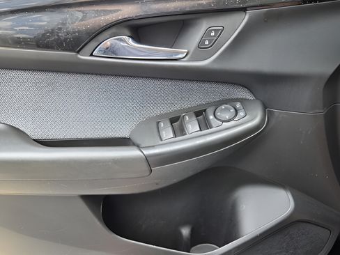 Used 2025 Chevrolet TrailBlazer LT FWD image 27