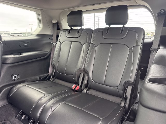 Used 2022 Jeep Grand Cherokee L Limited AWD/4WD image 13