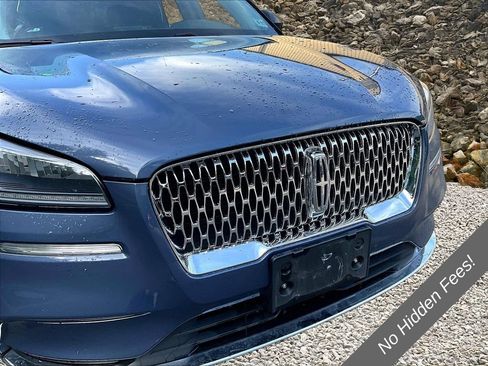 Used 2022 Lincoln Corsair AWD w/ Premium Package image 23