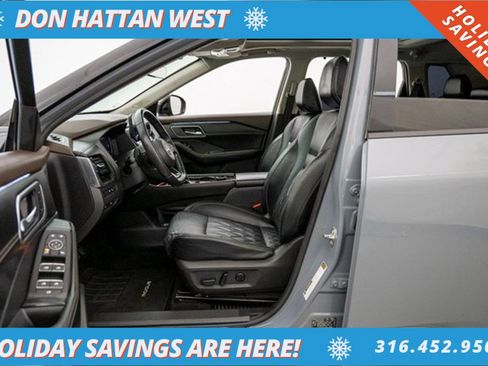 Used 2022 Nissan Rogue Platinum w/ Head-Up Display Package image 5