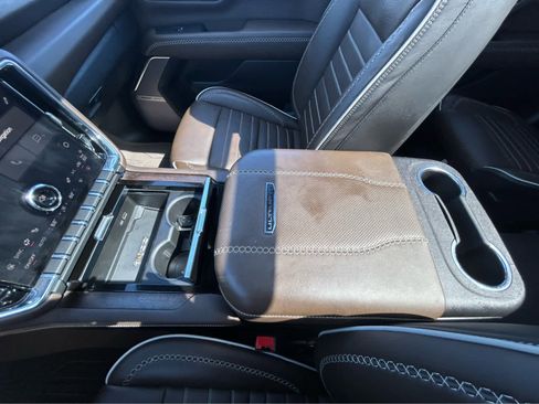Used 2025 GMC Yukon XL Denali Ultimate w/ LPO, Floor Liner Package AWD/4WD image 62