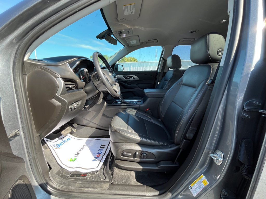 Used 2019 Chevrolet Traverse LT FWD image 24
