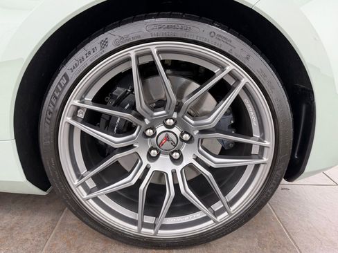 Used 2024 Chevrolet Corvette Z06 RWD image 35