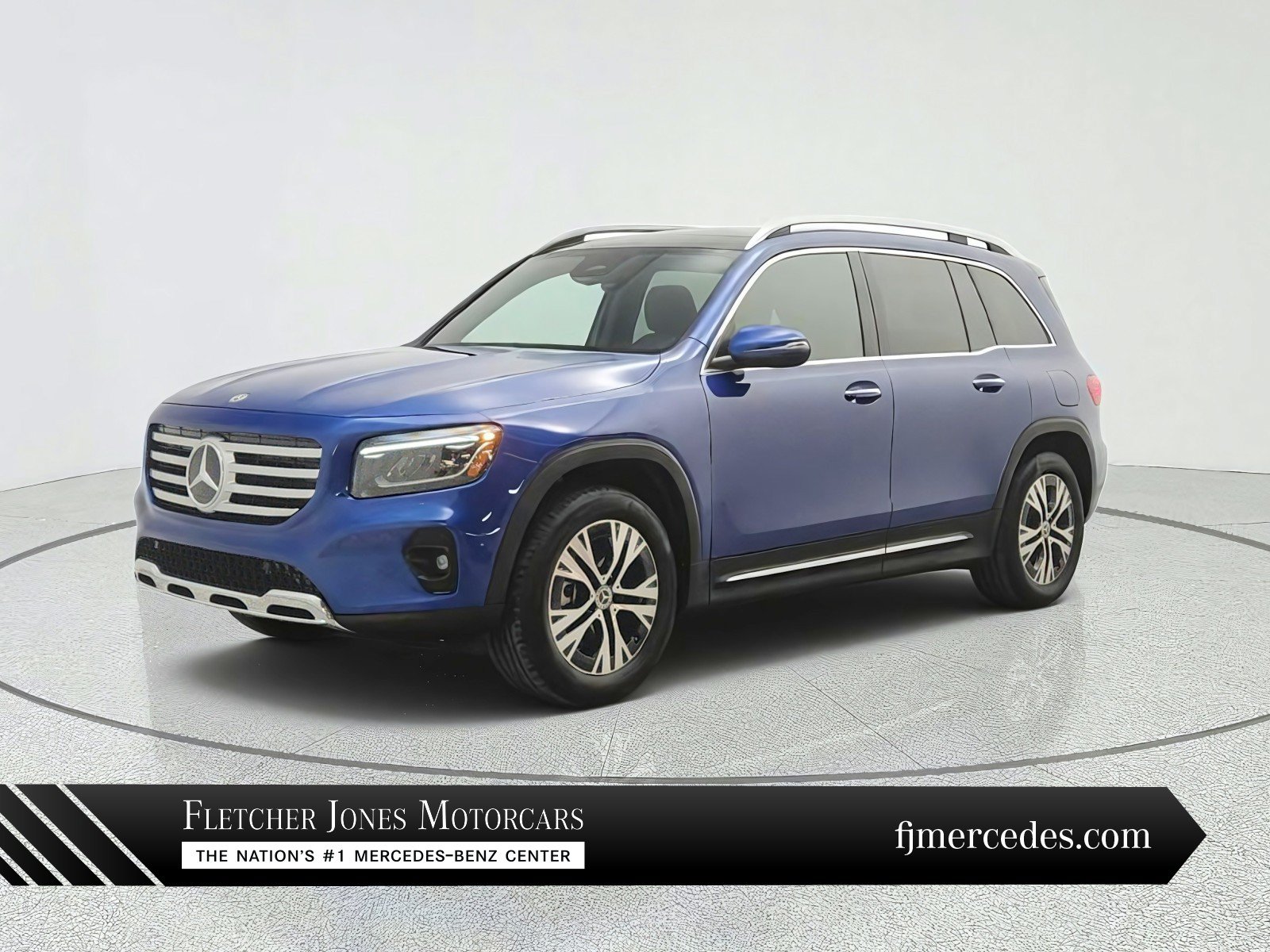 Used 2024 Mercedes-Benz GLB 250 4MATIC image 1