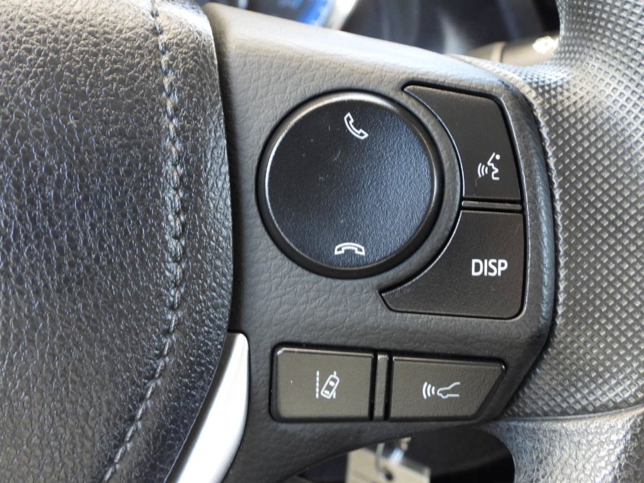 Used 2019 Toyota Corolla LE FWD image 60
