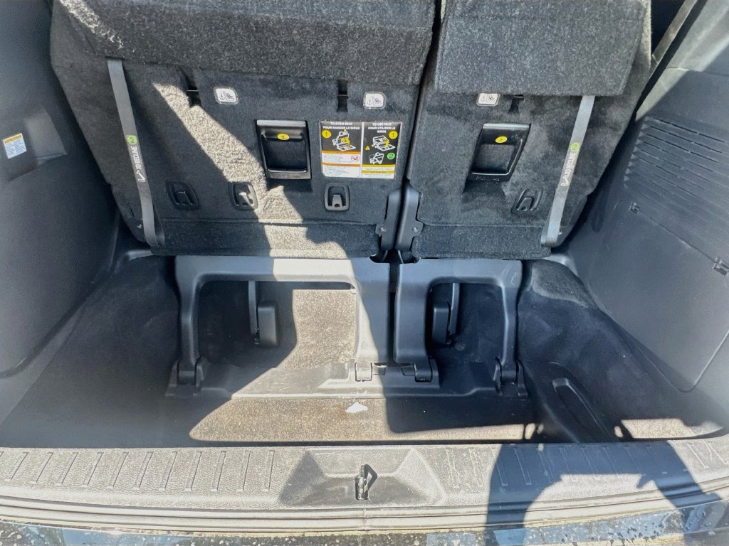 Used 2026 Toyota Sienna XSE FWD image 29