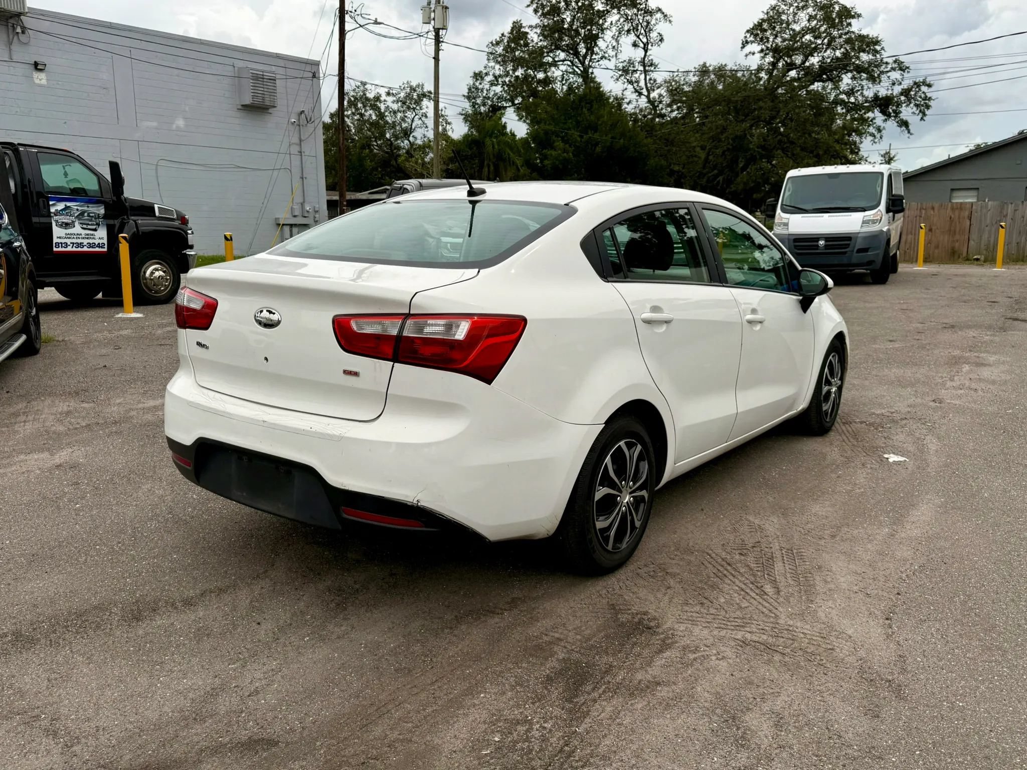 Used 2013 Kia Rio LX w/ PWR Pkg FWD image 5