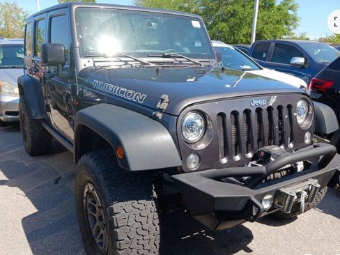 Used 2017 Jeep Wrangler Unlimited Rubicon w/ Connectivity Group AWD/4WD image 1