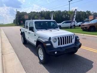 Used 2020 Jeep Gladiator Sport w/ Quick Order Package 24S AWD/4WD video 1