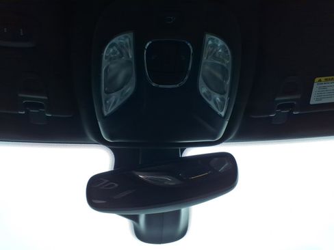Used 2023 Jeep Compass Latitude w/ Convenience Group AWD/4WD image 18