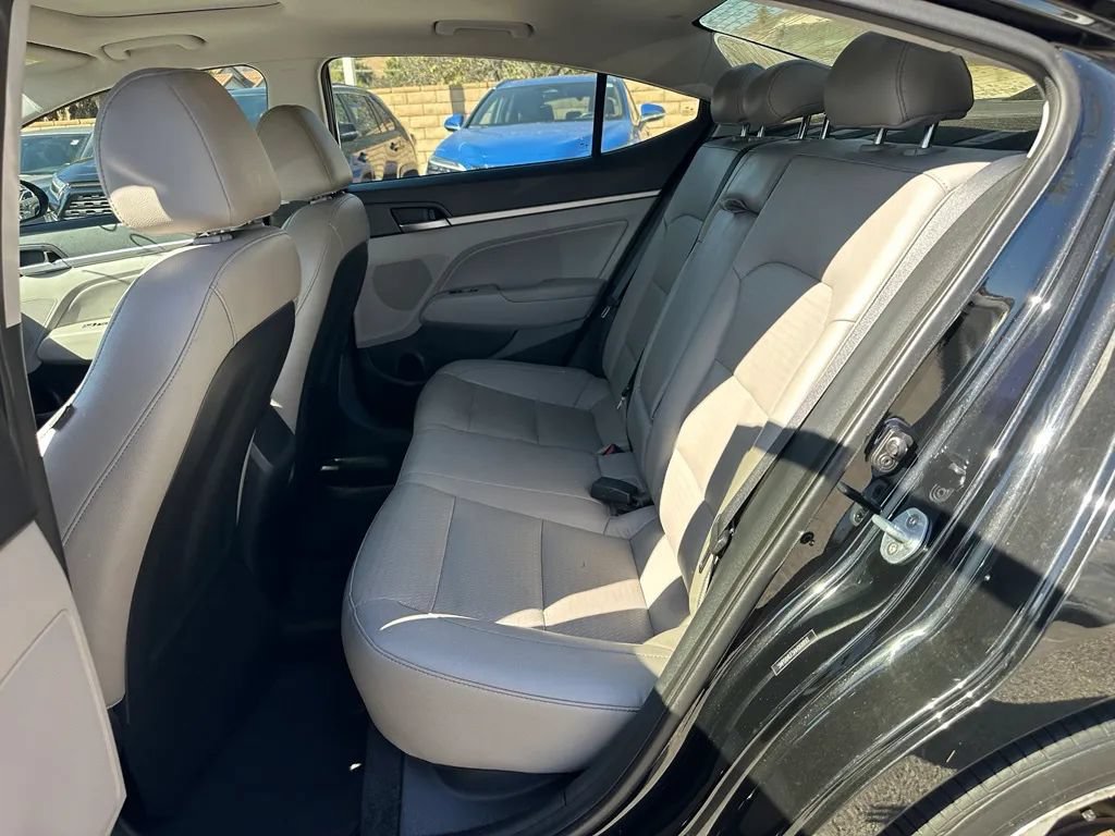Used 2017 Hyundai Elantra Limited w/ Limited Ultimate Package 05 FWD image 8