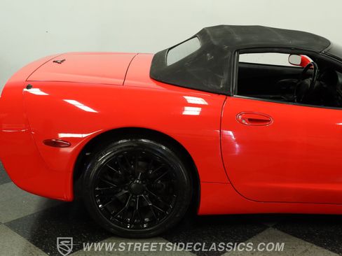 Used 1999 Chevrolet Corvette Convertible w/ Memory Pkg RWD image 28