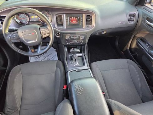 Used 2015 Dodge Charger SE w/ Popular Equipment Group RWD image 9