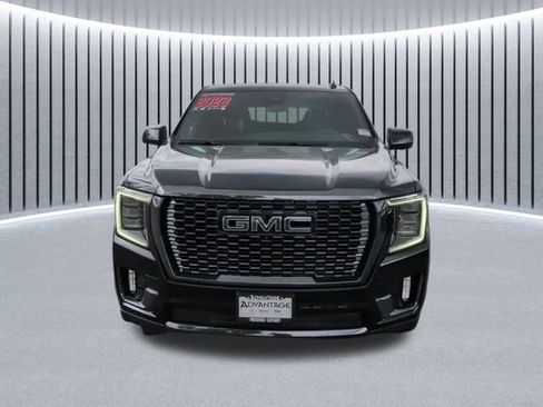 Used 2023 GMC Yukon Denali Ultimate AWD/4WD image 13