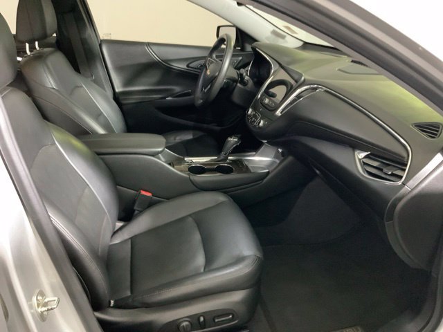 Used 2017 Chevrolet Malibu Premier w/ Premier Sun and Wheel Package FWD image 31