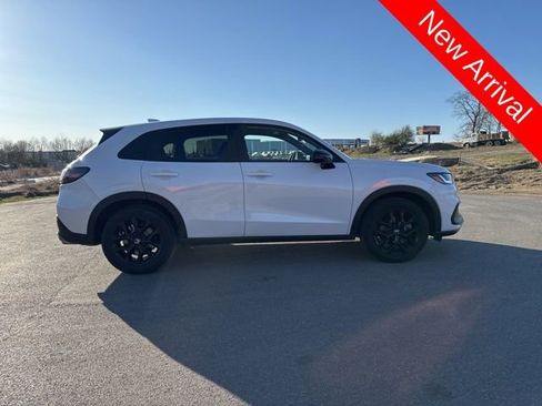 Used 2025 Honda HR-V Sport image 2