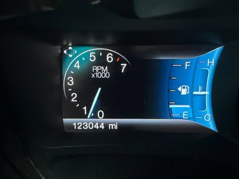 Used 2014 Ford Edge Sport w/ Driver Entry Package AWD/4WD image 23