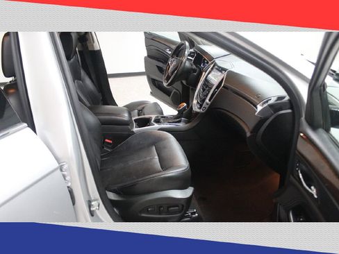 Used 2016 Cadillac SRX Luxury w/ Driver Awareness Package image 33