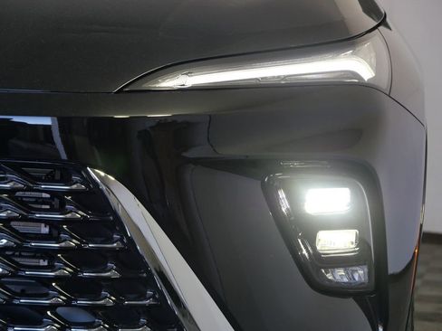 New 2026 Buick Enclave Avenir w/ Super Cruise Package AWD/4WD image 10