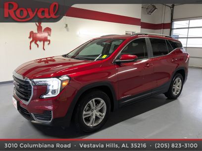 Used 2024 GMC Terrain SLE w/ Driver Convenience Package