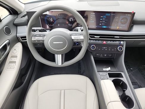 Used 2024 Hyundai Sonata SEL image 16