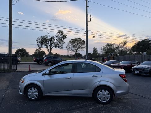 Used 2018 Chevrolet Sonic LS image 13