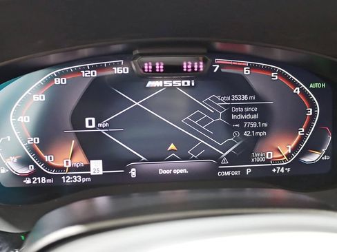 Used 2023 BMW M550i xDrive w/ Dynamic Handling Package AWD/4WD image 15