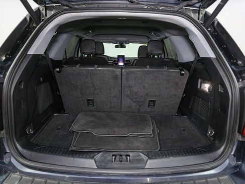 Used 2022 Ford Explorer Limited w/ Limited Technology Package image 11