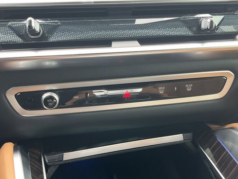 New 2026 BMW X6 xDrive40i image 6