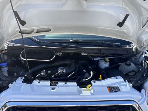 Used 2022 Ford Transit 350 XLT image 10